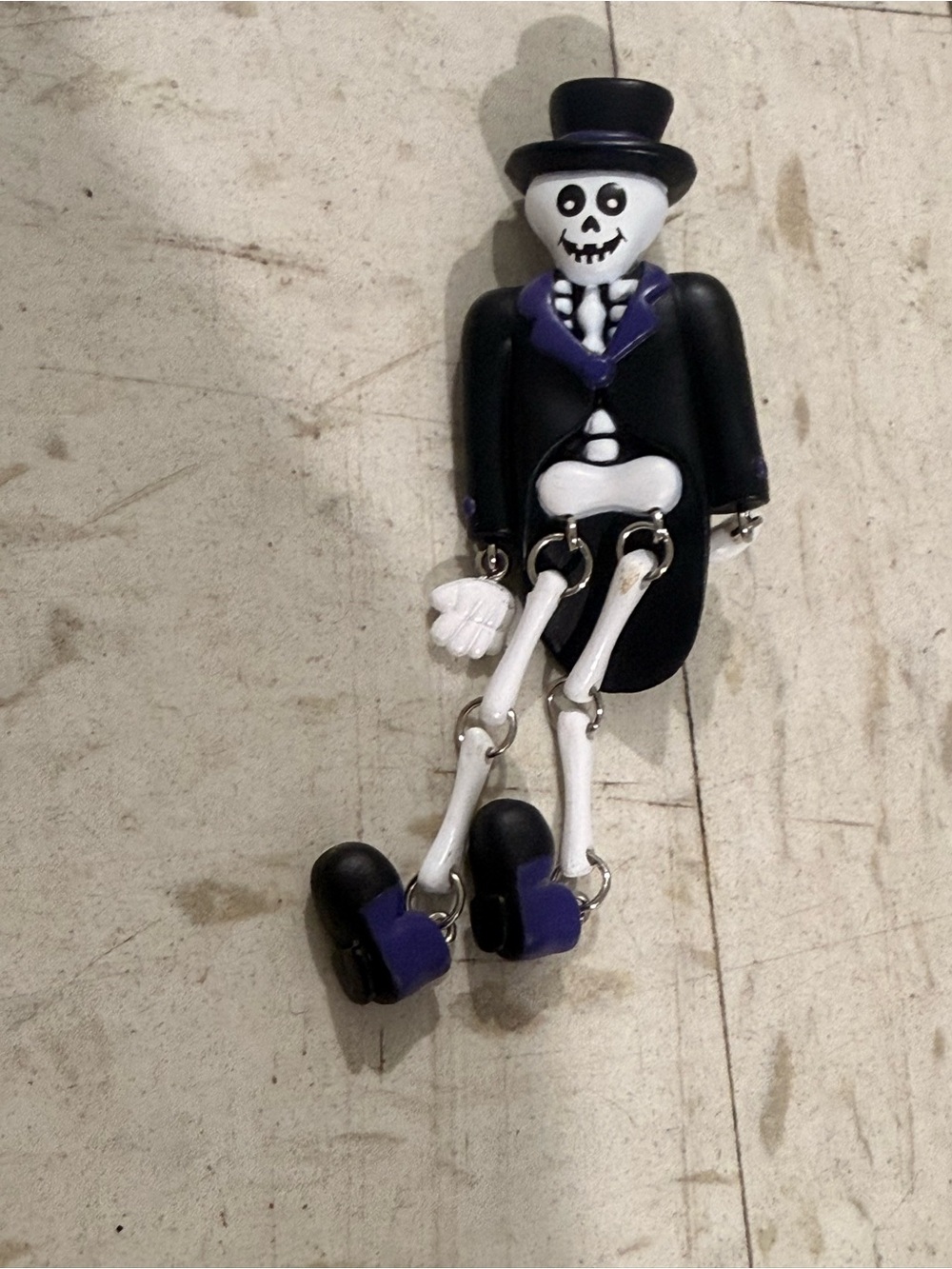 Vintage Hallmark Svengoolie Skeleton Brooch Halloween Pin Movable Dangle Joints